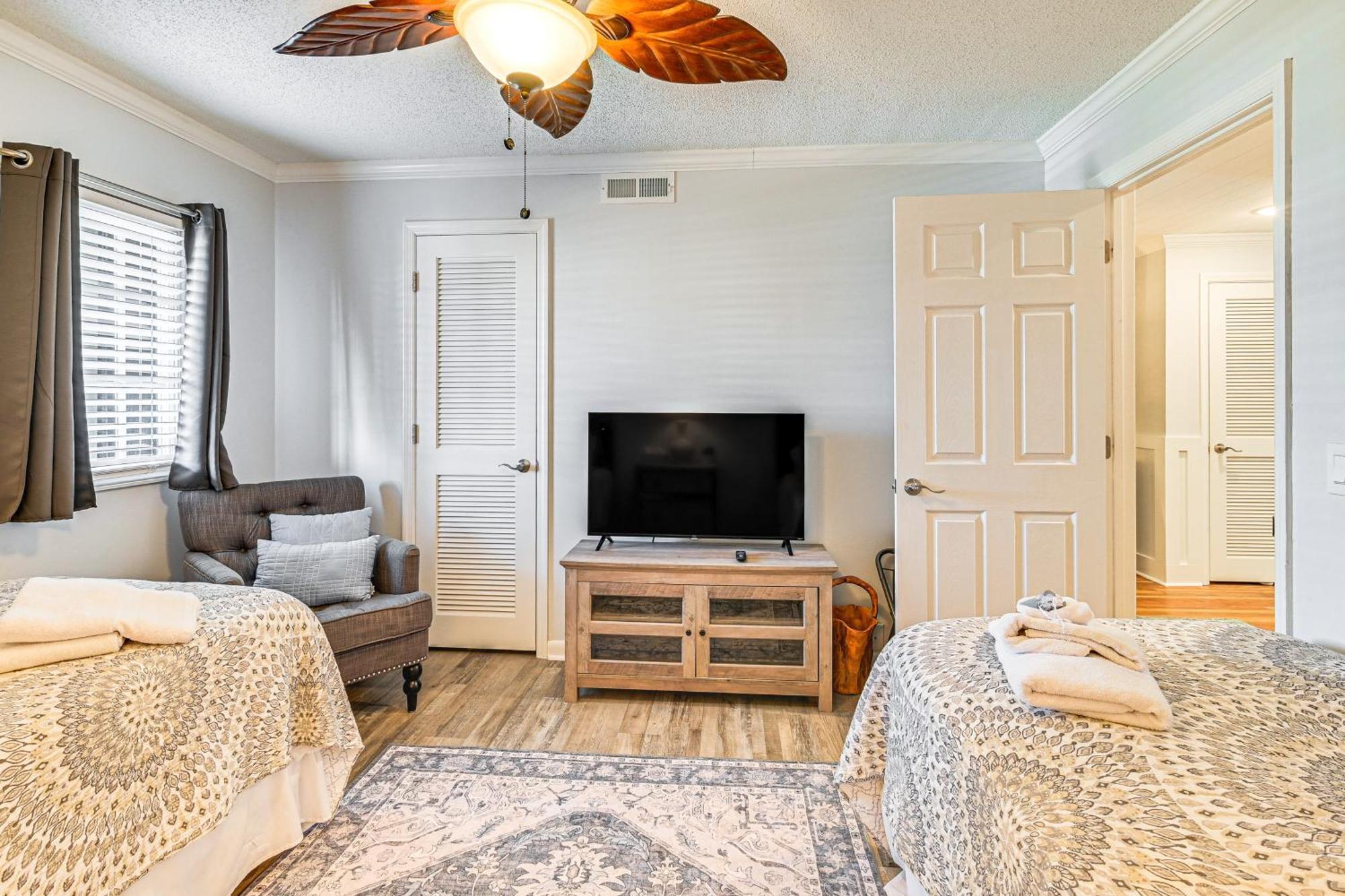 On-The-Beach Escape Oceanfront In Surfside! Myrtle Beach Ngoại thất bức ảnh